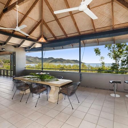 Absolute Beachfront Horseshoe Bay Exterior foto
