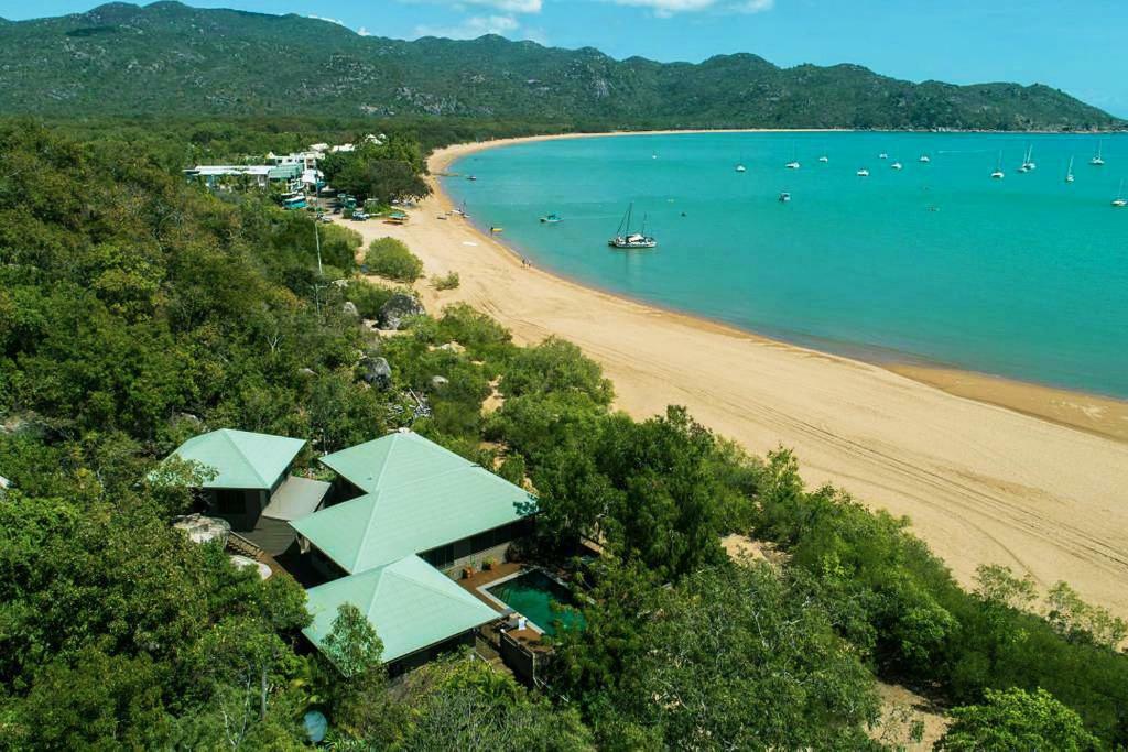 Absolute Beachfront Horseshoe Bay Exterior foto